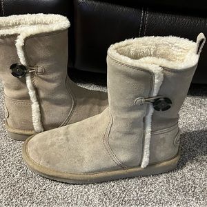 Faux fur lined suede boots